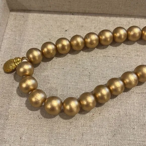 New Southern Touch Bead Necklace with Brown Details and Tooth